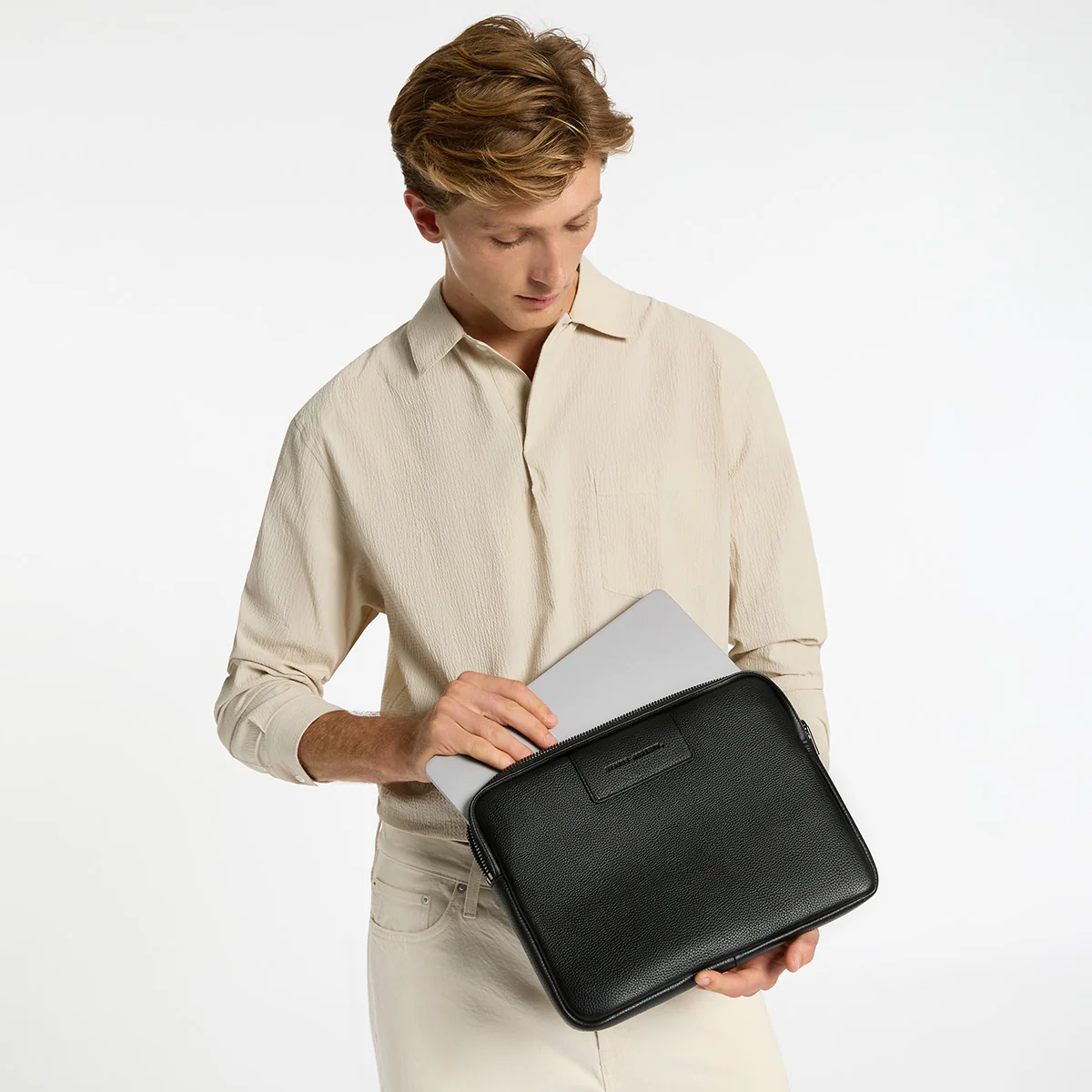 Before I Leave Laptop Case - Black - Image 9