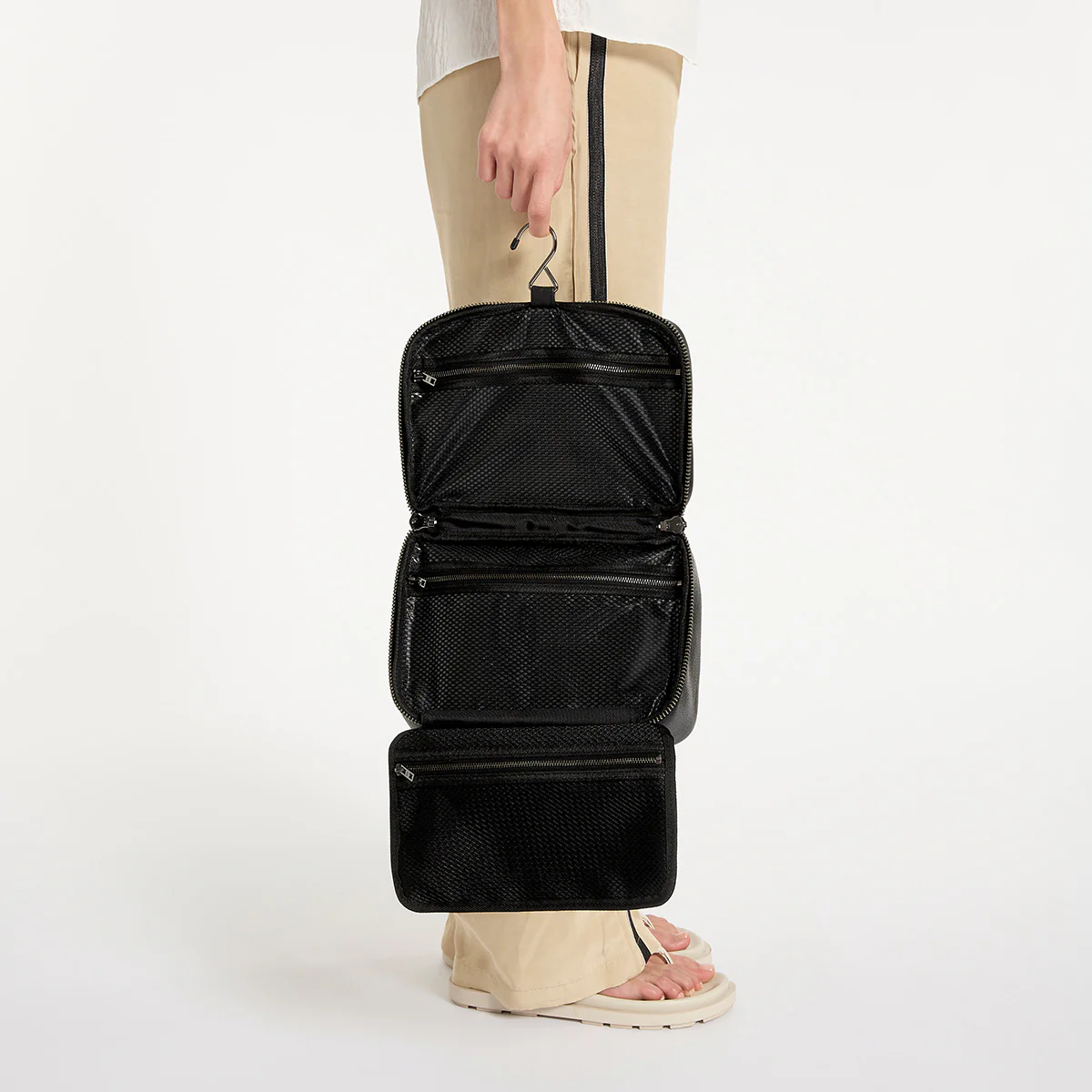Farther Away Toiletry Bag - Black - Image 10