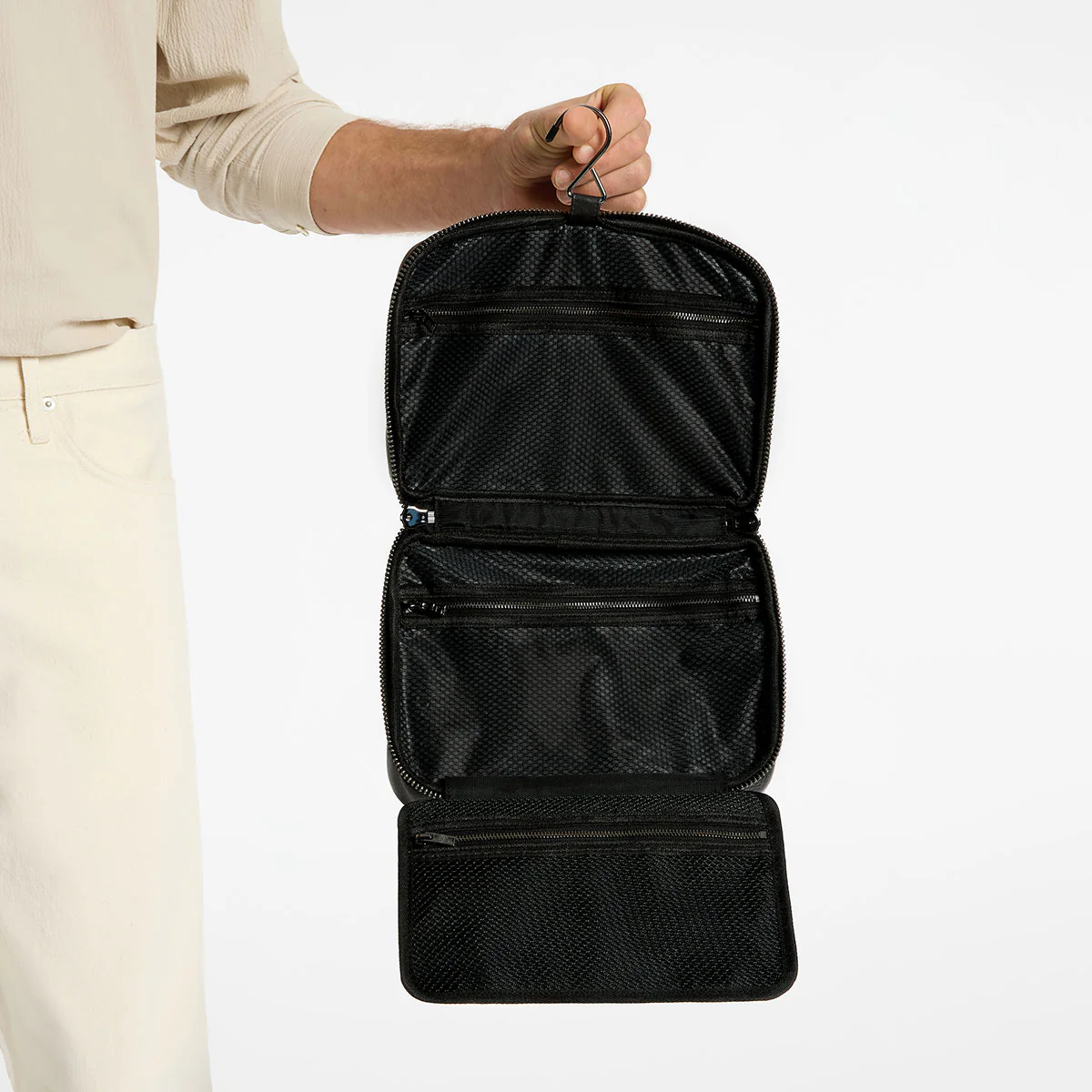 Farther Away Toiletry Bag - Black - Image 9