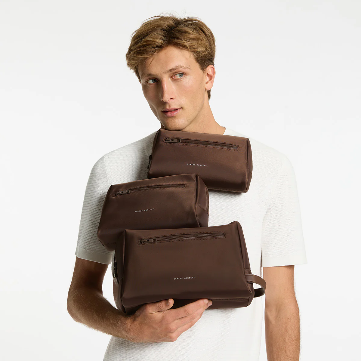 Hunter Recycled Toiletry Bag Bundle - Truffle - Image 6