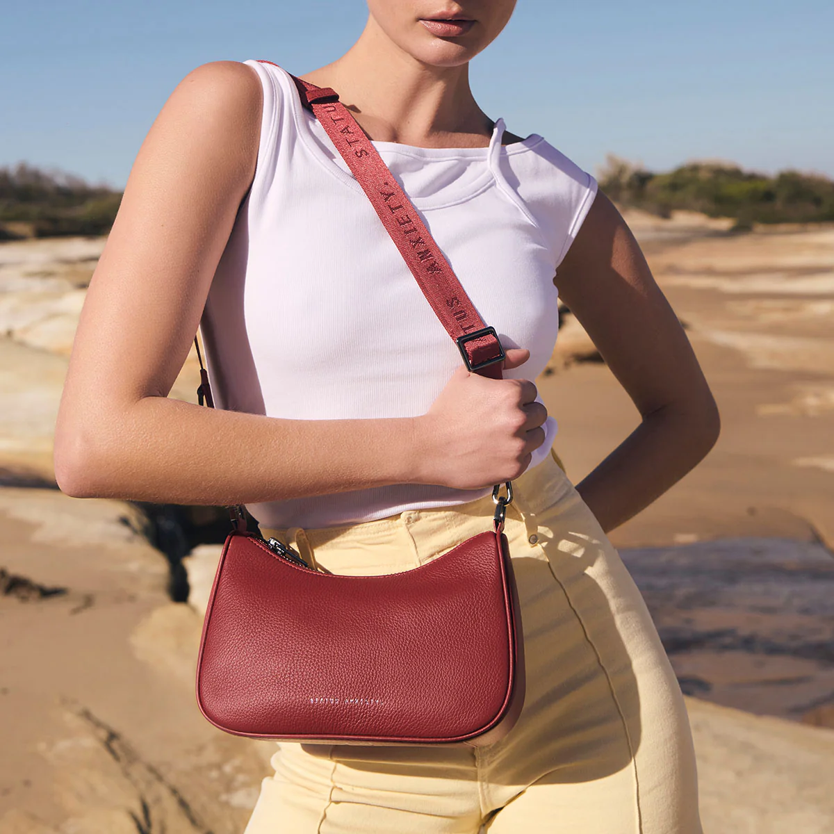 Look Both Ways Bag - Rouge - Image 11