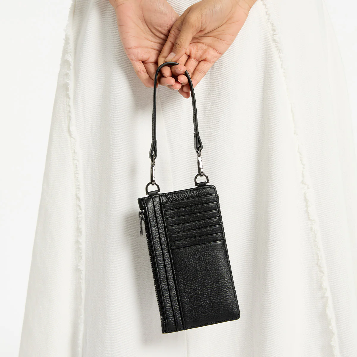 Voyager Bag - Black - Image 9