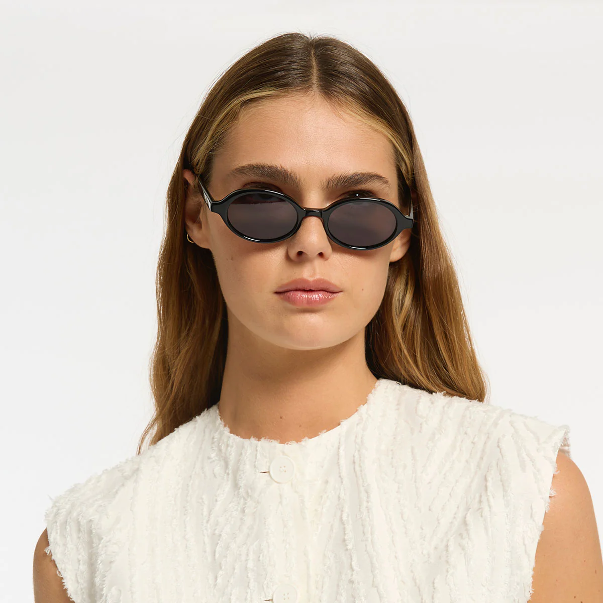 Wonder Sunglasses - Black - Image 2
